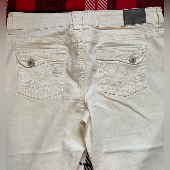 Maurices vintage white flare jeans 2 button - Picture 4 of 9